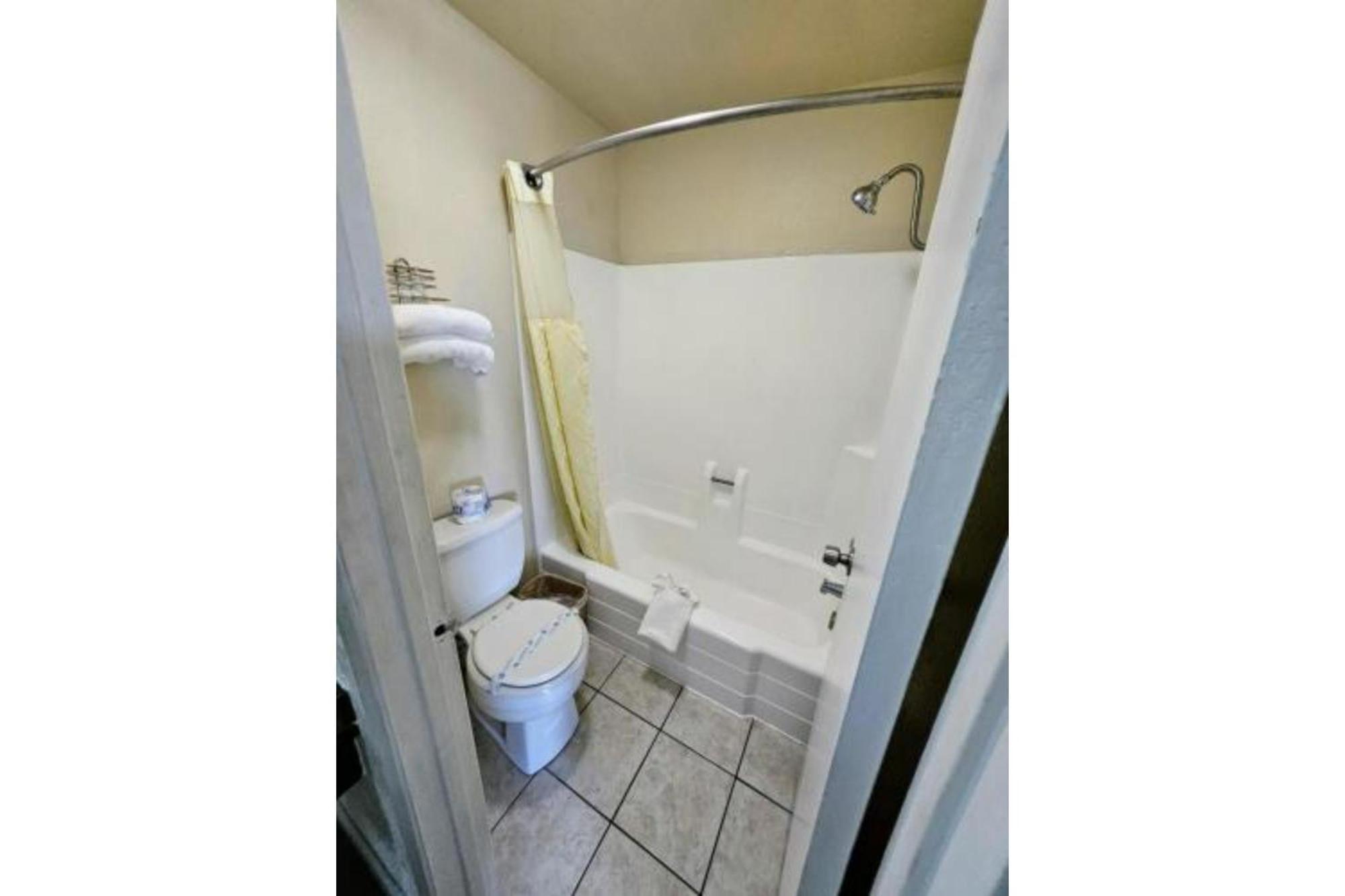 Hotel Ridgecrest An Extended Stay Studio Luaran gambar